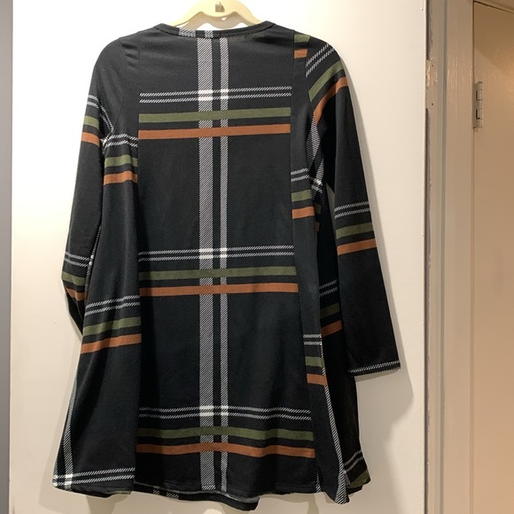 A-Line swing top S black plaid - Picture 4 of 5